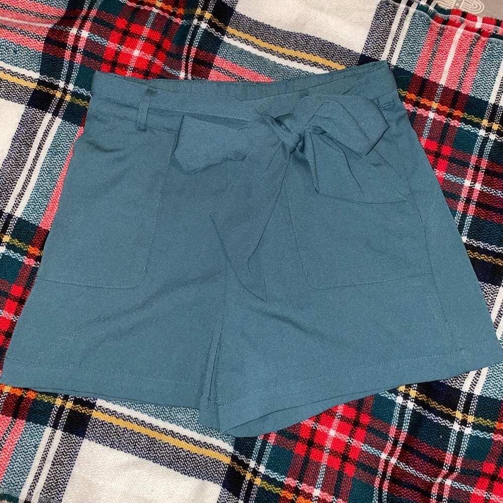 Soft shorts with string tie